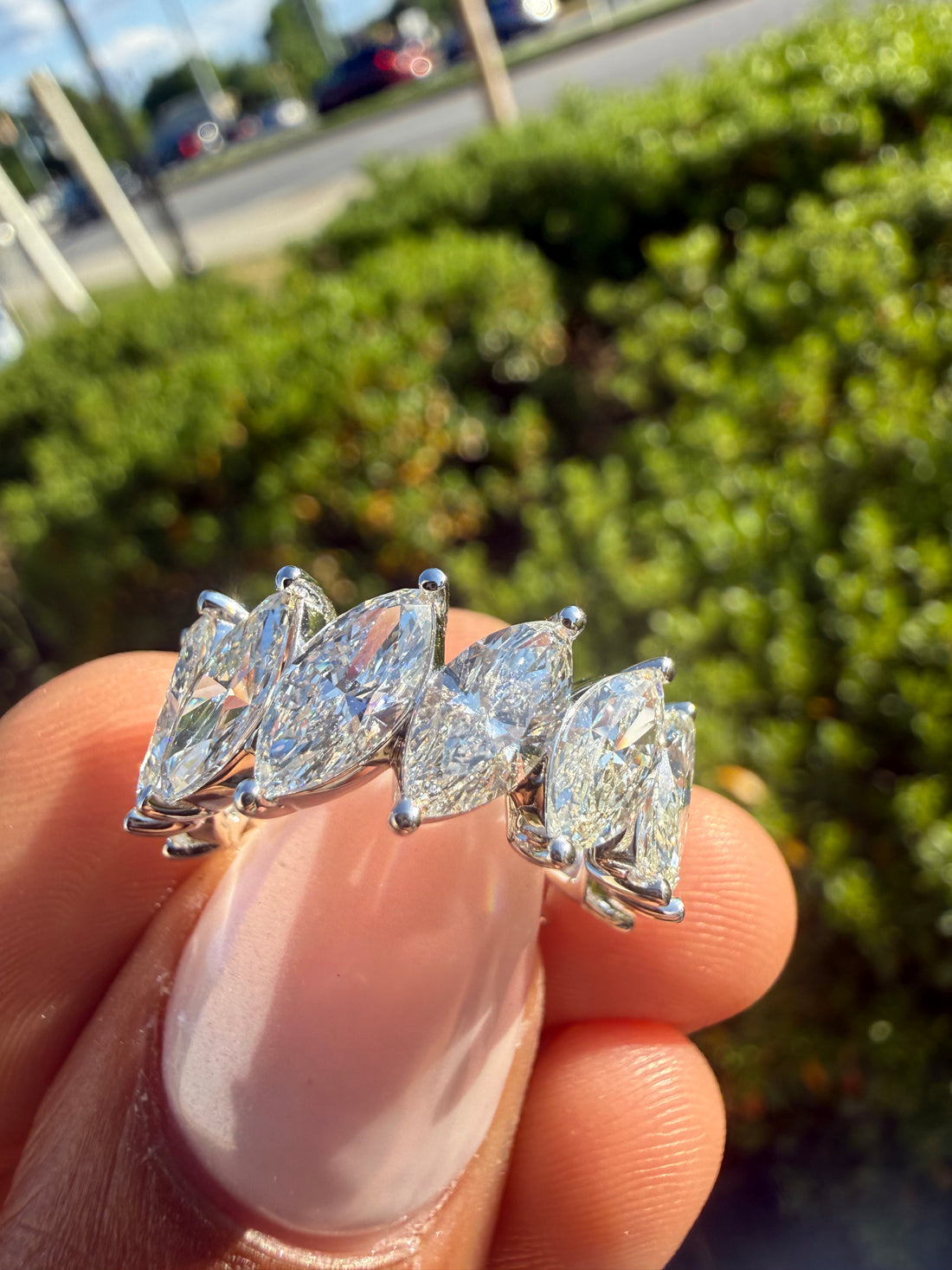 5 carat marquis special cut ring VVS stone with special cut on side stone fancy highly handcrafted in grown diamond 14k gold ( made in gold )