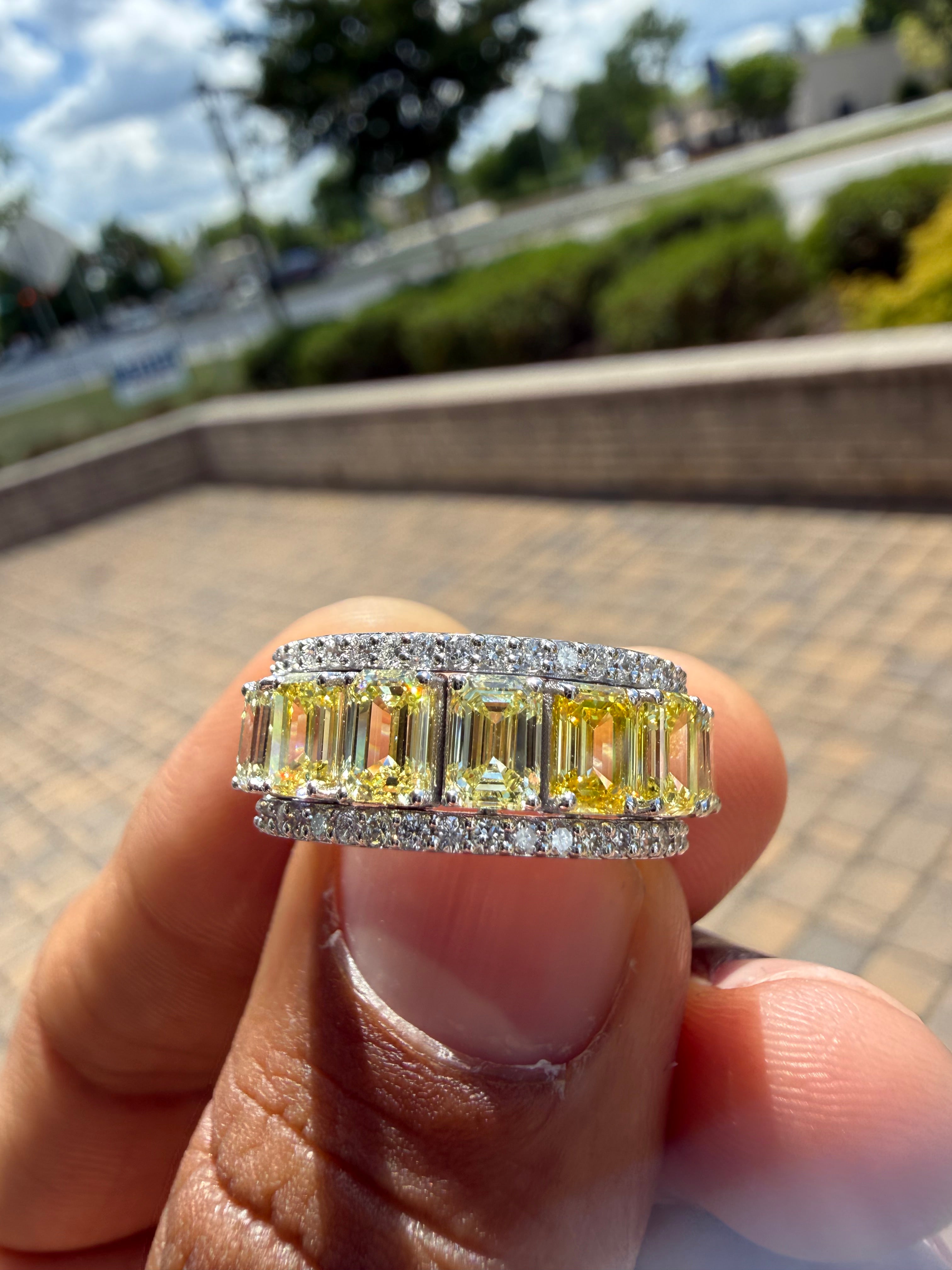 4 carat emerald cut fancy light yellow made with special cut on side carat handcrafted in grown diamond 14k gold