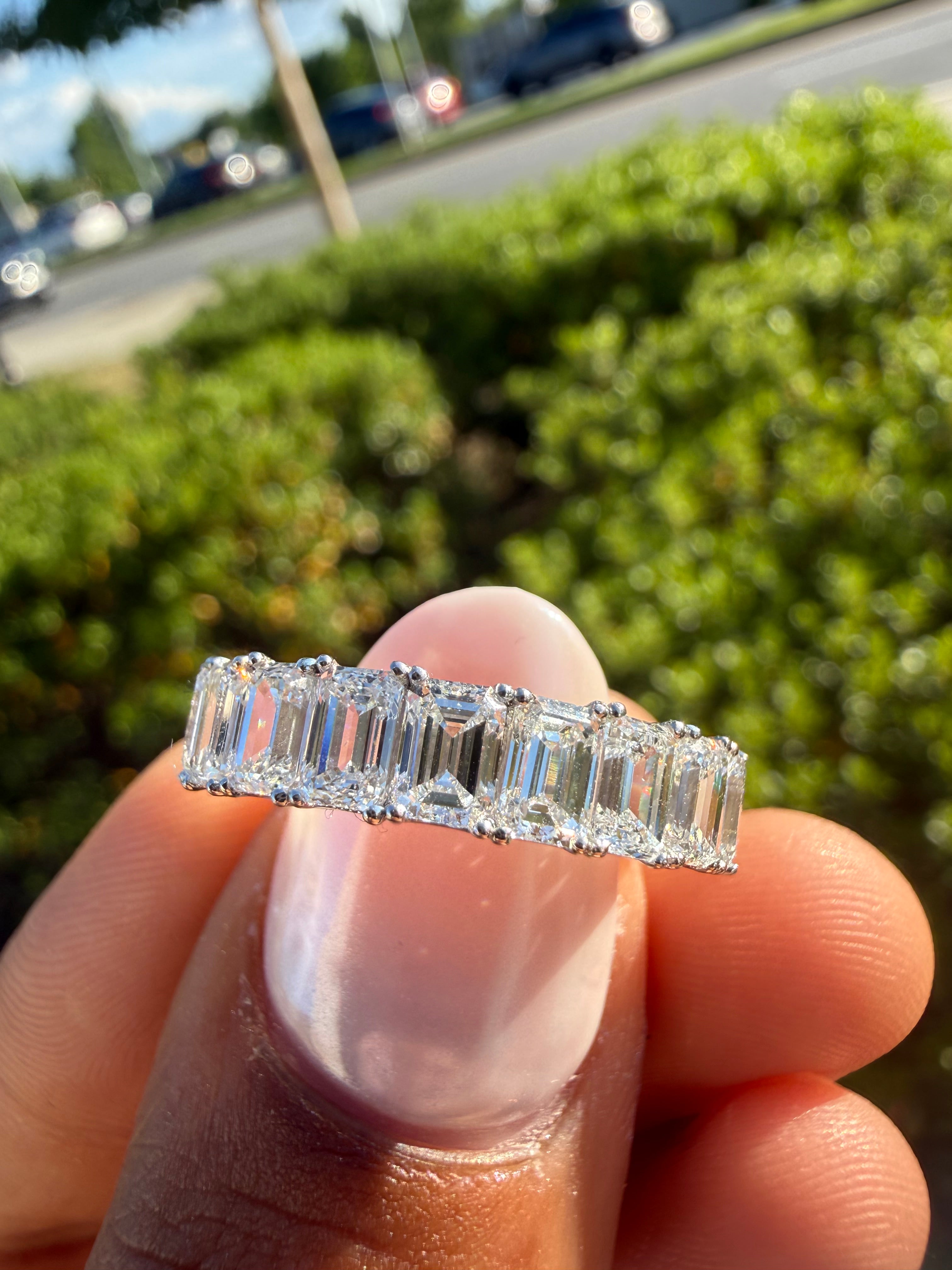 5 carat emerald cut  special cut ring VVS stone with special cut on side stone fancy highly handcrafted in grown diamond 14k gold ( made in gold )