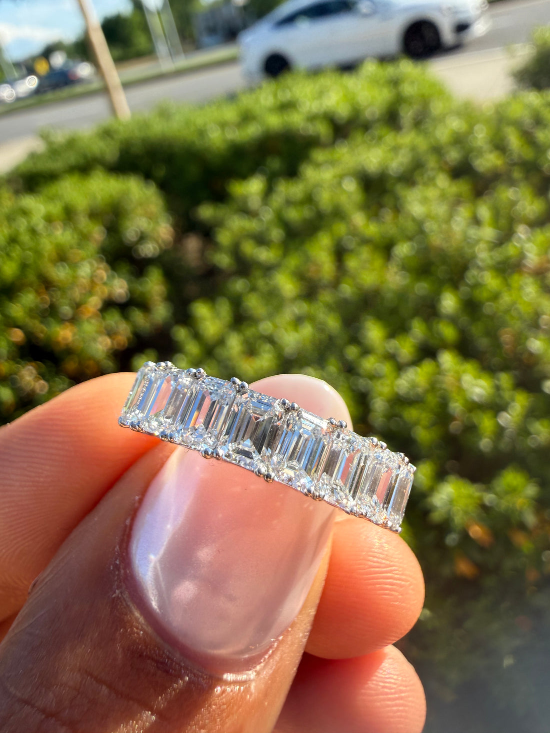 5 carat emerald cut  special cut ring VVS stone with special cut on side stone fancy highly handcrafted in grown diamond 14k gold ( made in gold )