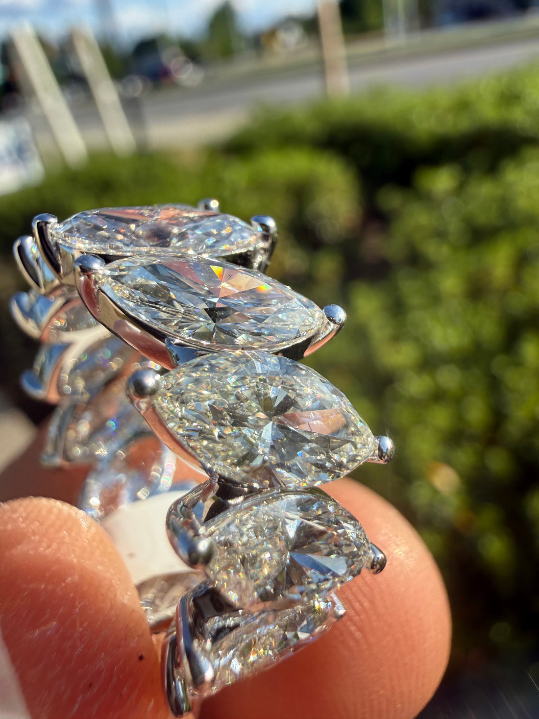5 carat marquis special cut ring VVS stone with special cut on side stone fancy highly handcrafted in grown diamond 14k gold ( made in gold )