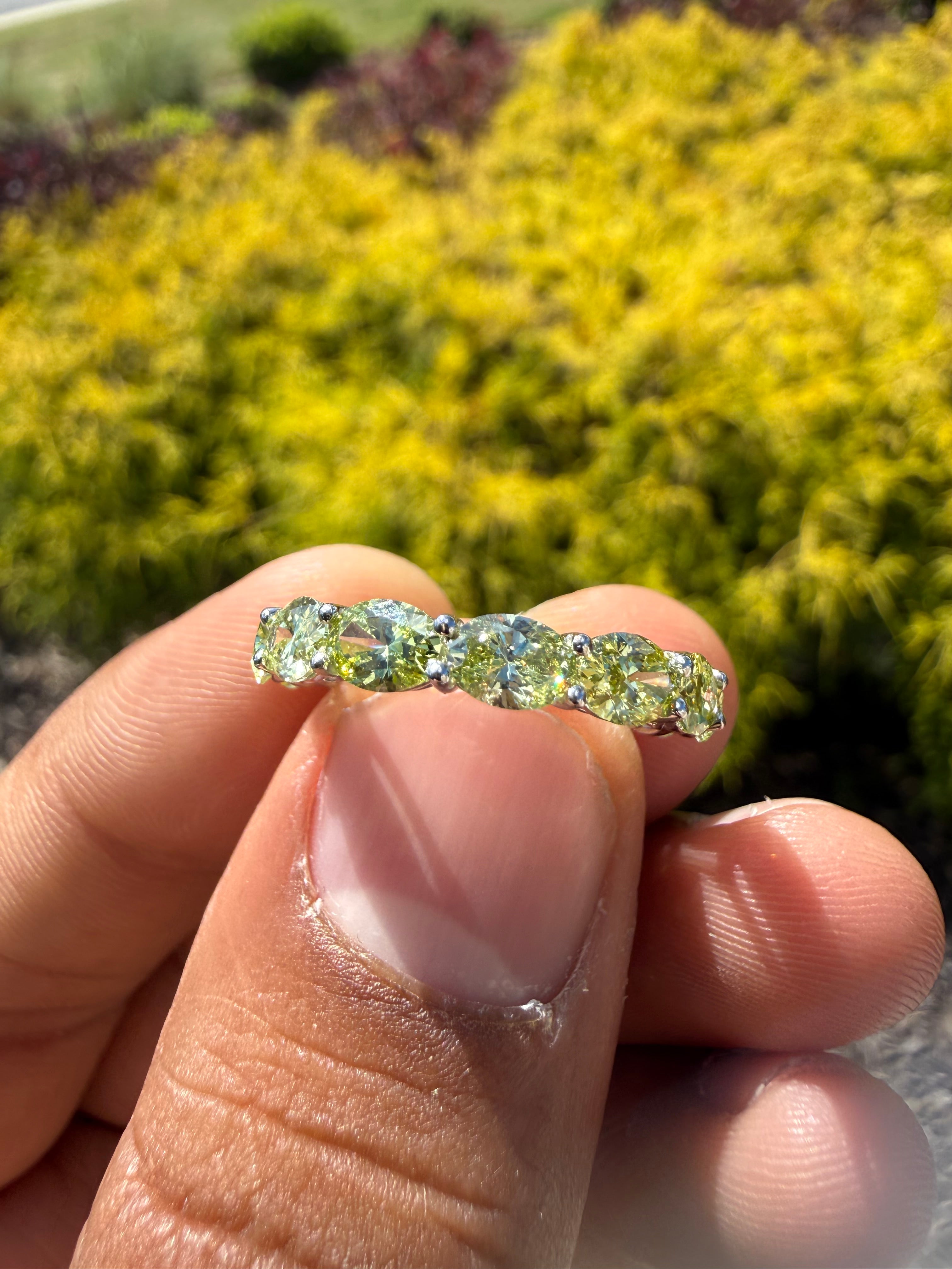 4  carat oval band fancy green ring  vvs  handcrafted ring made with 14k gold in grown diamond