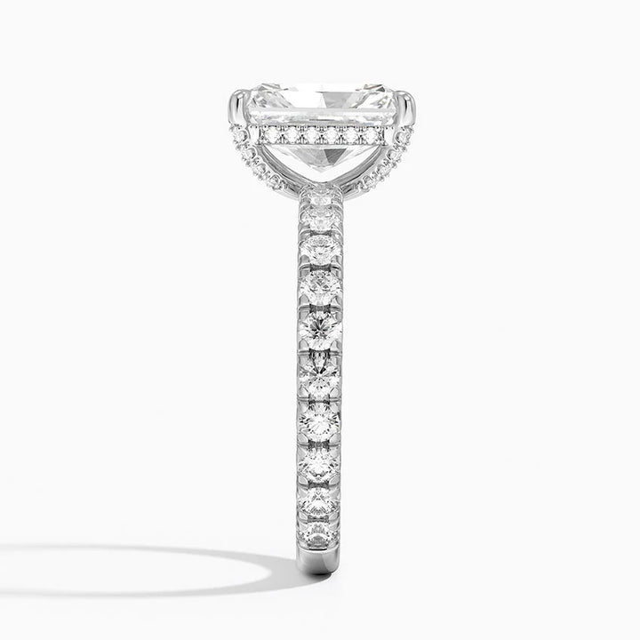 5 carat center stone round  shape in EF VS1 Eye Clean stone IGI certified diamond engagement ring handcrafted made in 14k gold