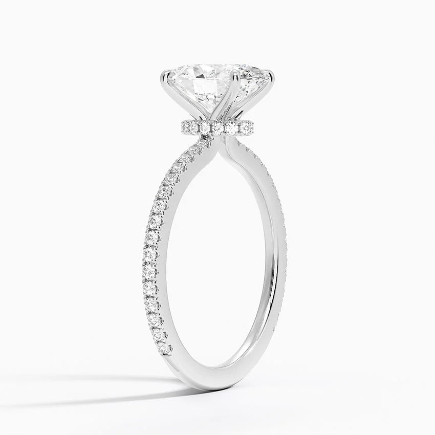 3 carat oval  center stone igi certified EF VS1 engagement ring handcrafted in 14k gold