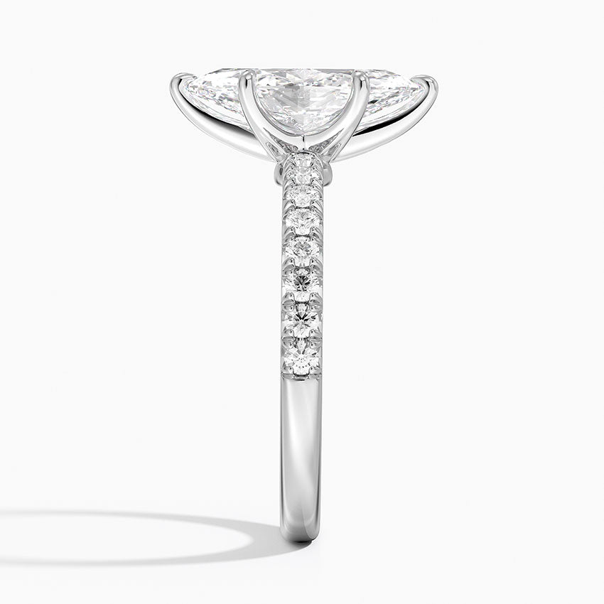 3 carat marquise  center stone igi certified EF VS1 handcrafted  in 14k gold, IGI certification