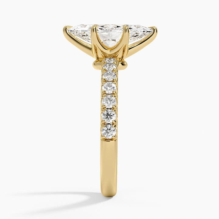 3 carat marquise  center stone igi certified EF VS1 handcrafted  in 14k gold, IGI certification