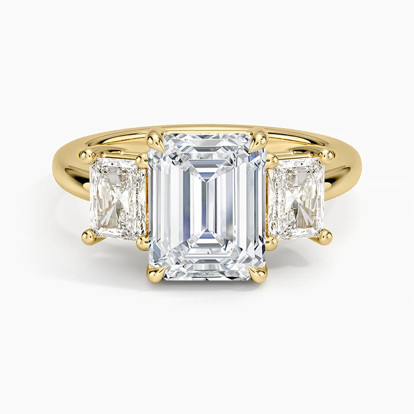3 carat center stone emerald  EF vs   Eye Clean stone IGI certified diamond ,, handcrafted ring made in 14k gold