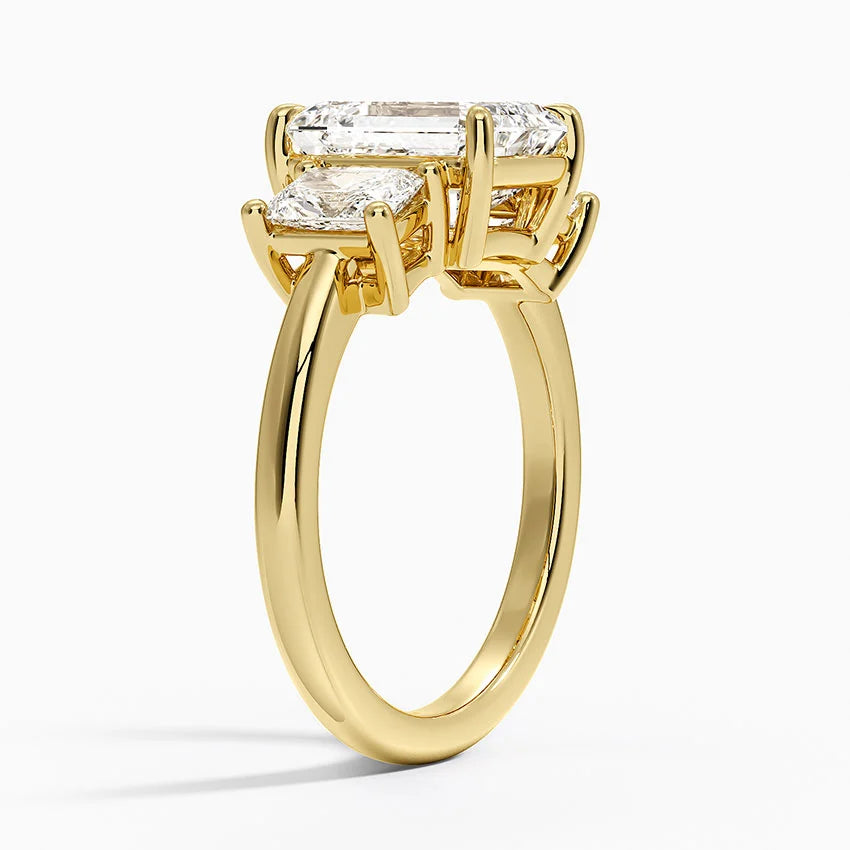 3 carat center stone emerald  EF vs   Eye Clean stone IGI certified diamond ,, handcrafted ring made in 14k gold