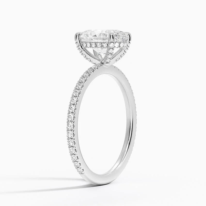 2 carat center stone oval  EF  VS . Eye Clean stone IGI certified diamond ,, engagement ring handcrafted made in 14k gold