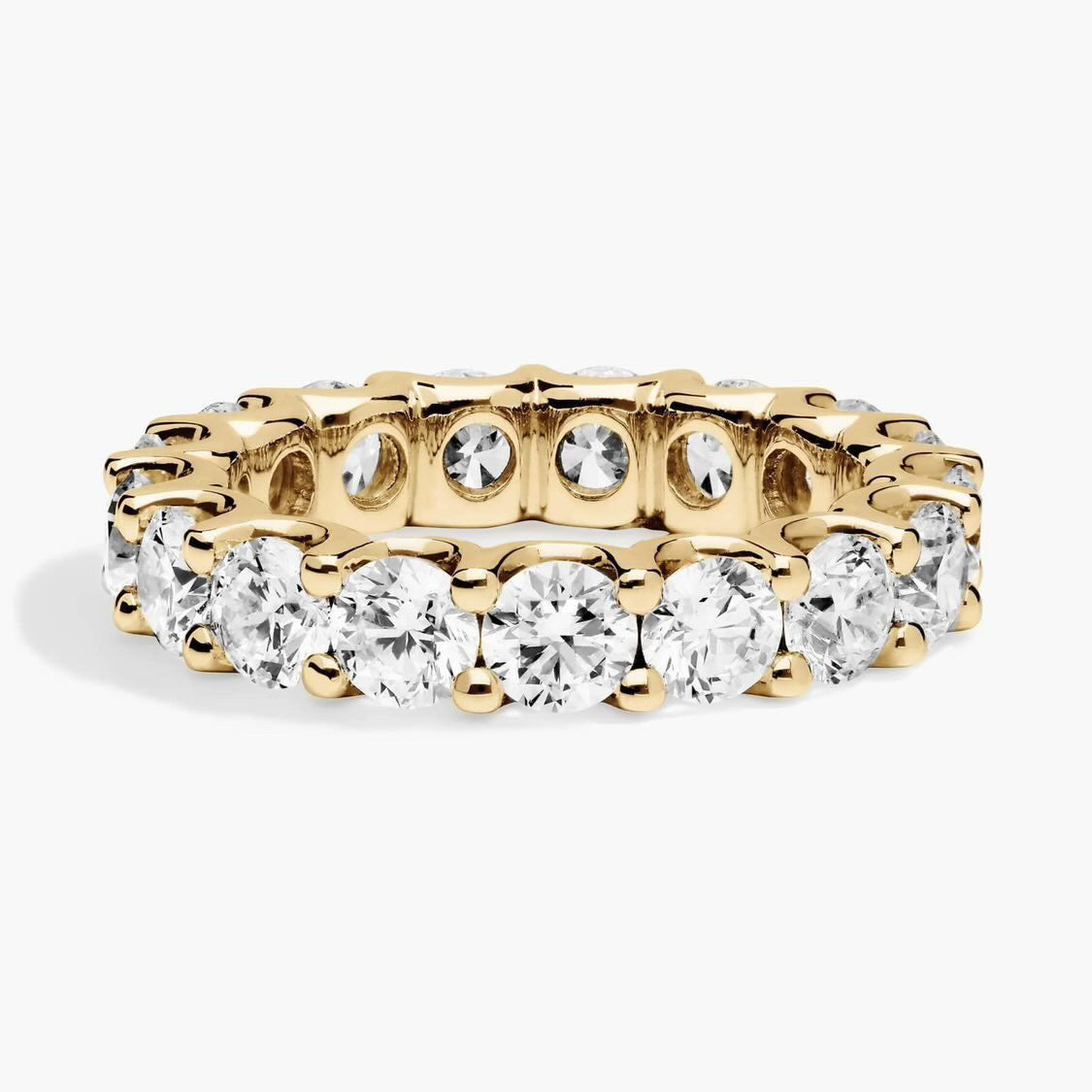 2 carat round brilliance ring E VS1 . Eye Clean stone excellent cut , handcrafted in 14k gold