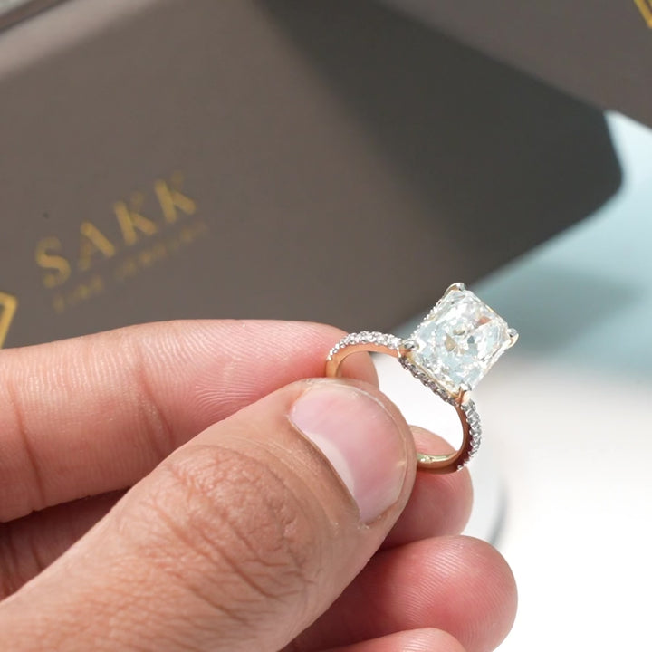 4 carat emerald cut engagement cut Ring  E vs 1 handcrafted ring made with 14k gold in igi certified diamond