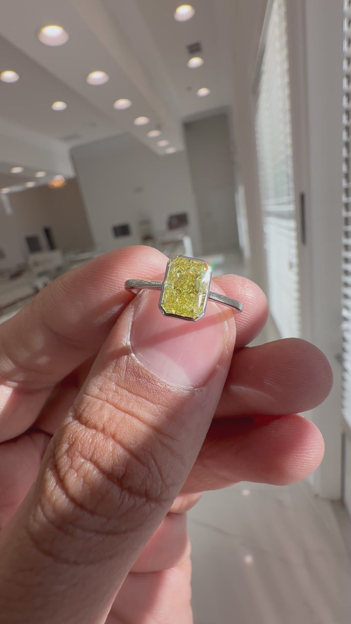 Fancy vivid Yellow 1.5 carat Radiant IGI lab grown diamond Vs Handcrafted with 14k white Gold