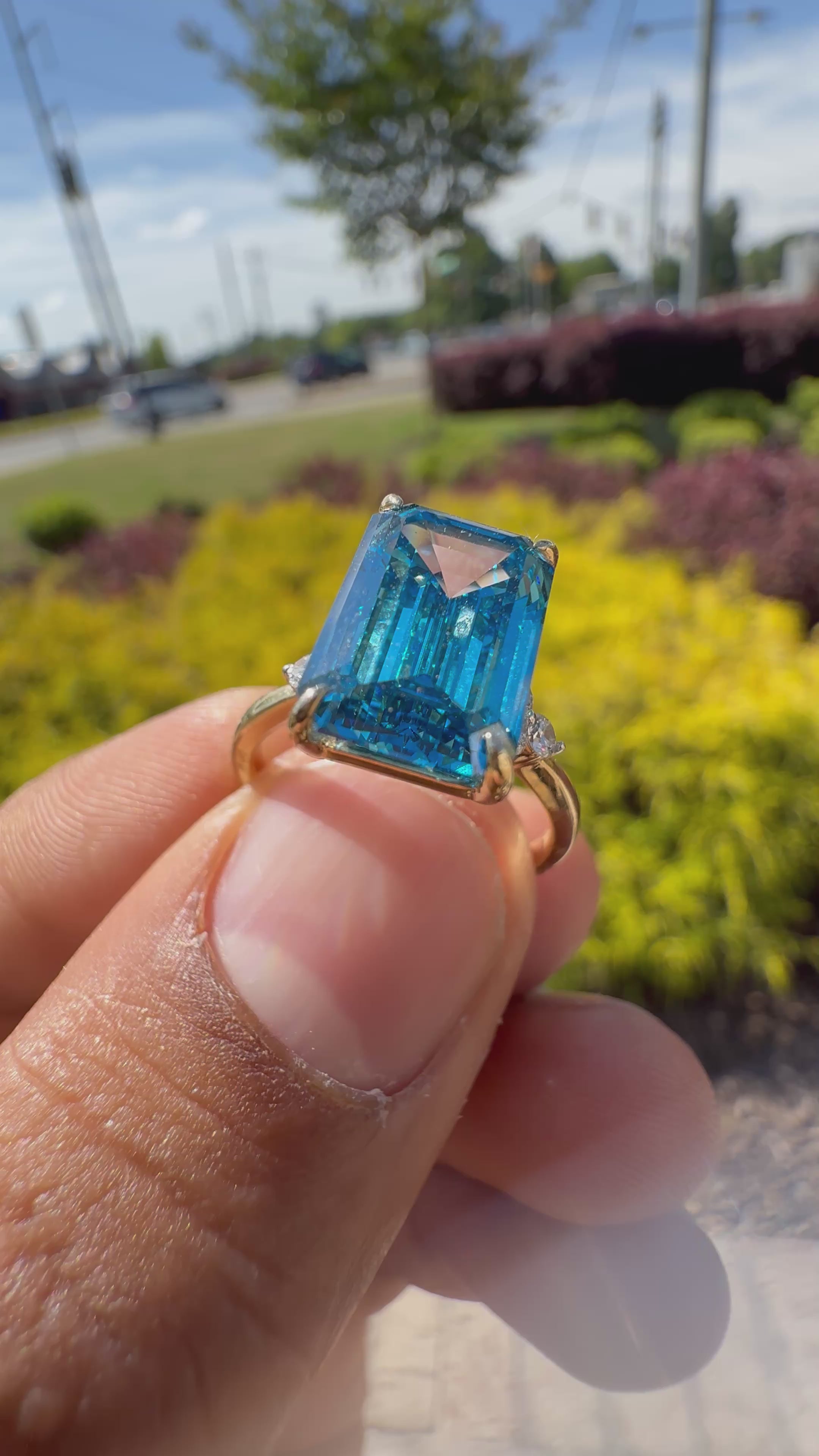 5.23 carat fancy blue igi certified stone Vs certified stonehandcrafted in color high cut with fancy blue stone in  ring handcrafted ring made with 14k gold in grown diamond igi certified