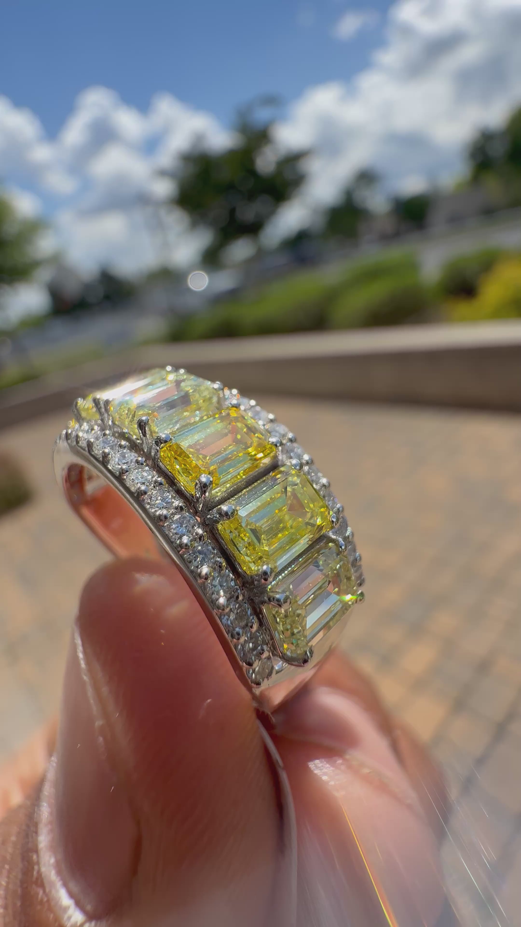 4 carat emerald cut fancy light yellow made with special cut on side carat handcrafted in grown diamond 14k gold